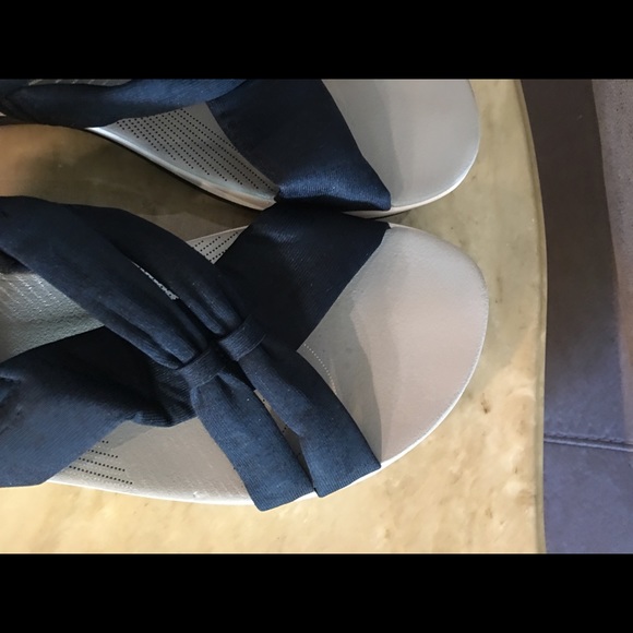 Shoes - Picture 6 of 6